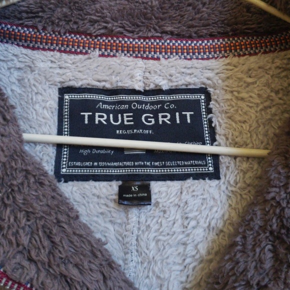 True Grit pullover - Picture 2 of 2